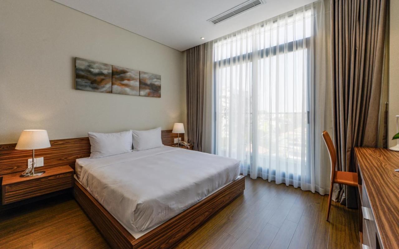 Aurora Serviced (adults Only) Khách sạn 3*