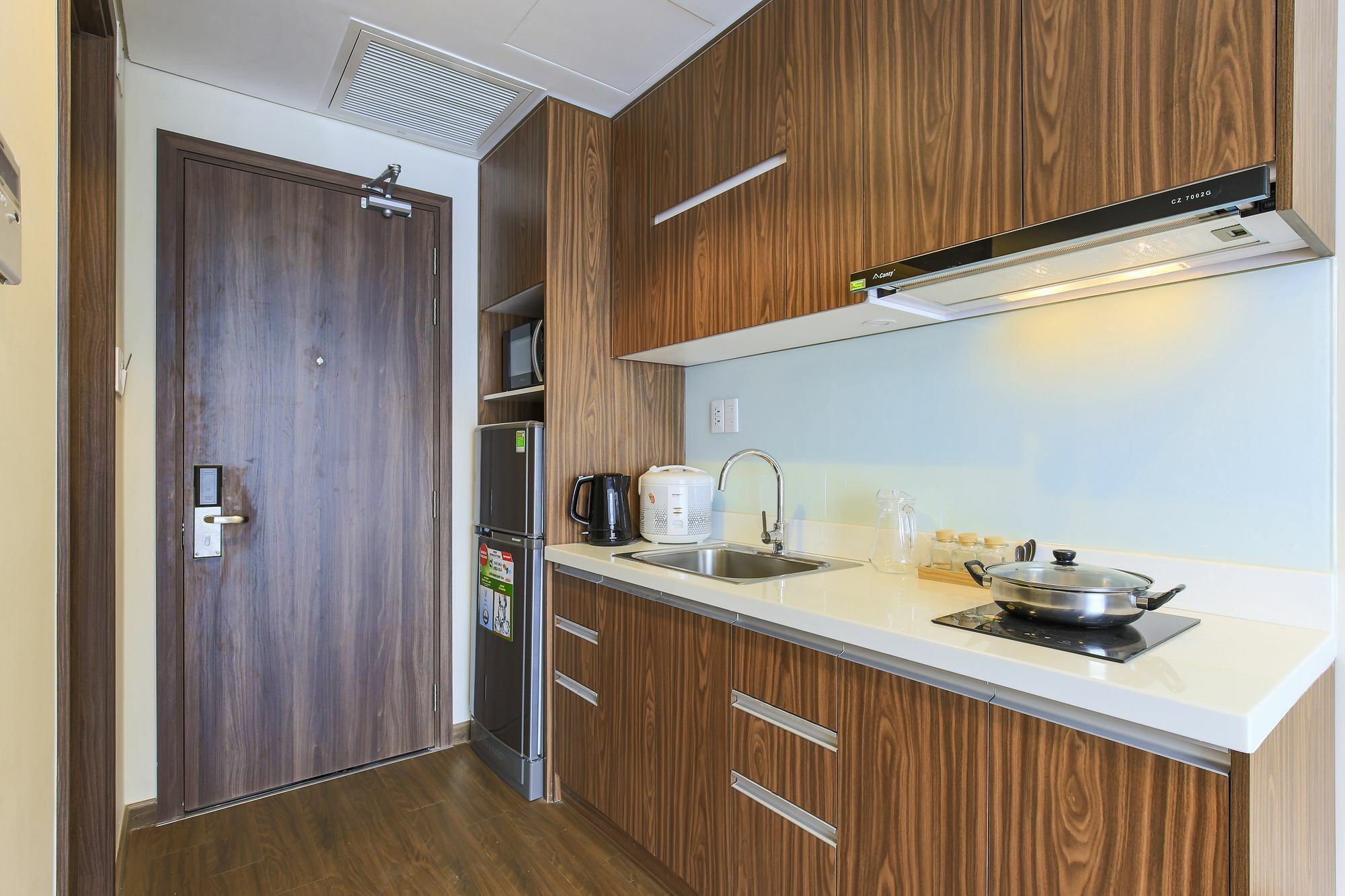 Aurora Serviced (adults Only) Khách sạn