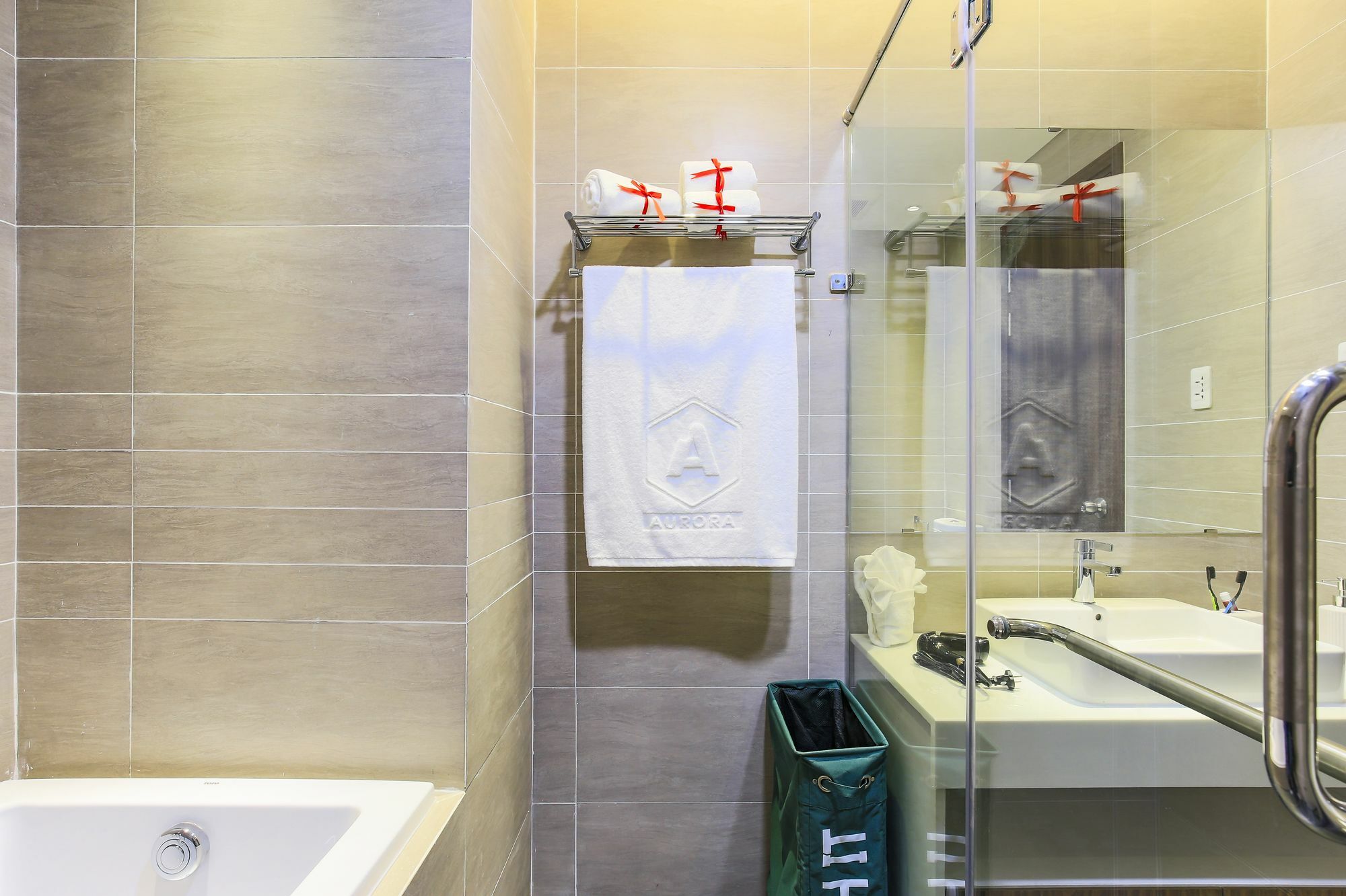 Aurora Serviced (adults Only) Khách sạn