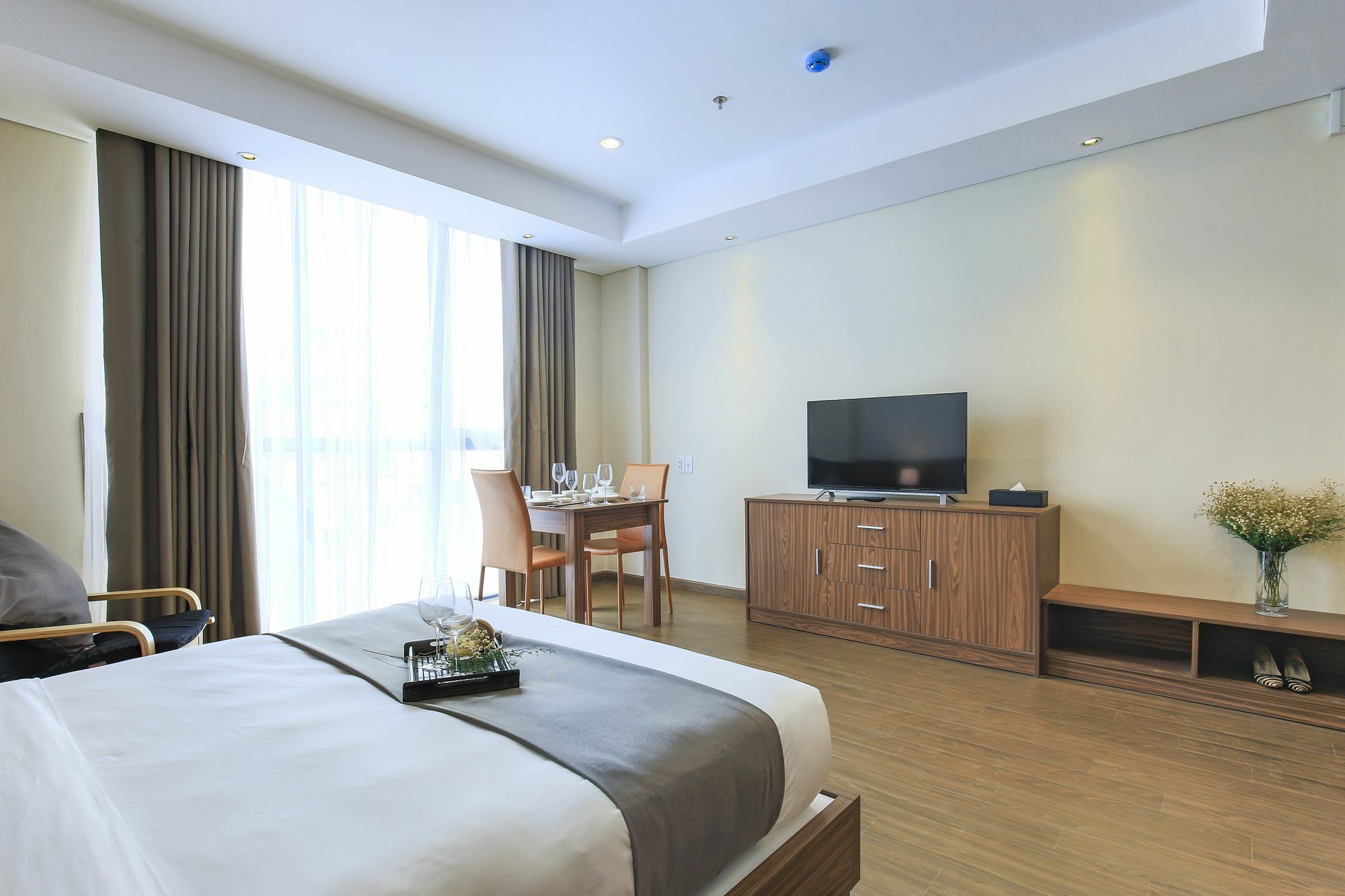 Aurora Serviced (adults Only) Khách sạn